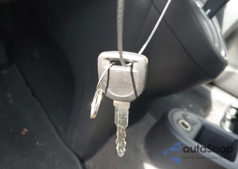 2013 Mazda Mazda2 Sport из США, поврежденный, VIN JM1DE1KY8D0155283